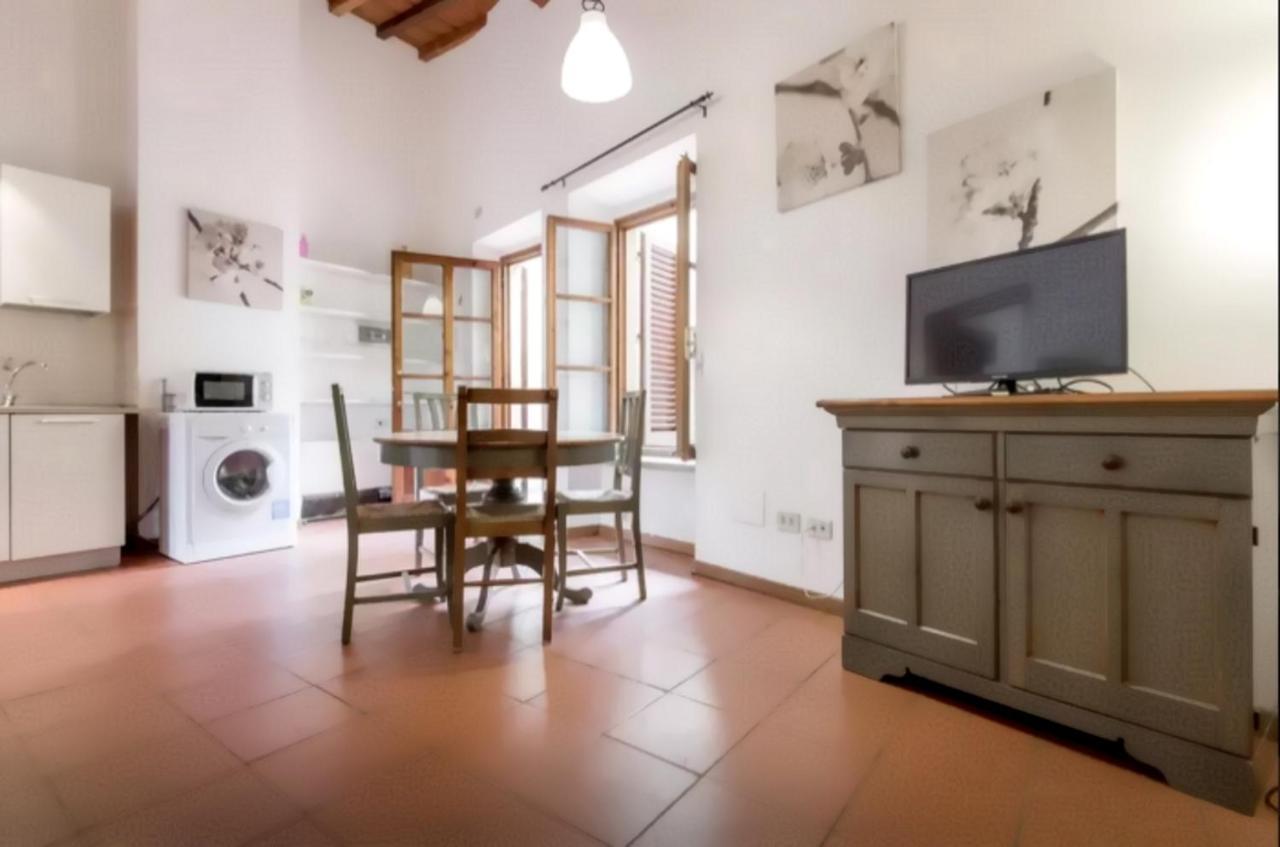 Apartments Close To Duomo ฟลอเรนซ์ ภายนอก รูปภาพ